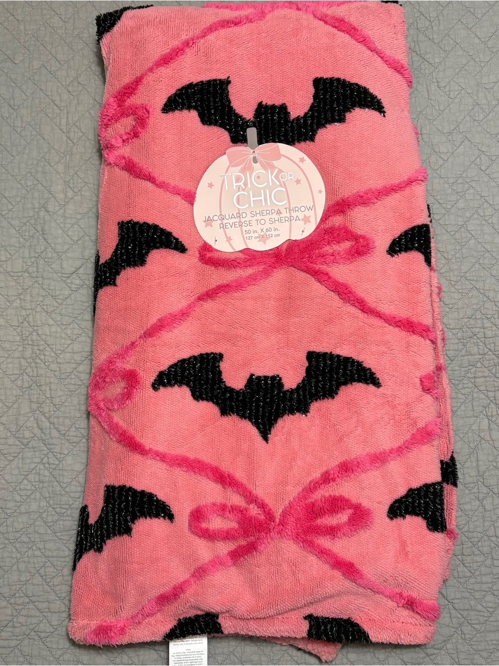 Trick or Chic Pink Bow & Bat Jacquard Sherpa Throw Blanket